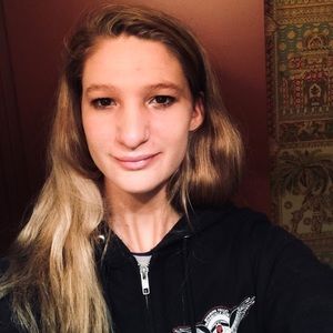 Meet your Posher, Annastina